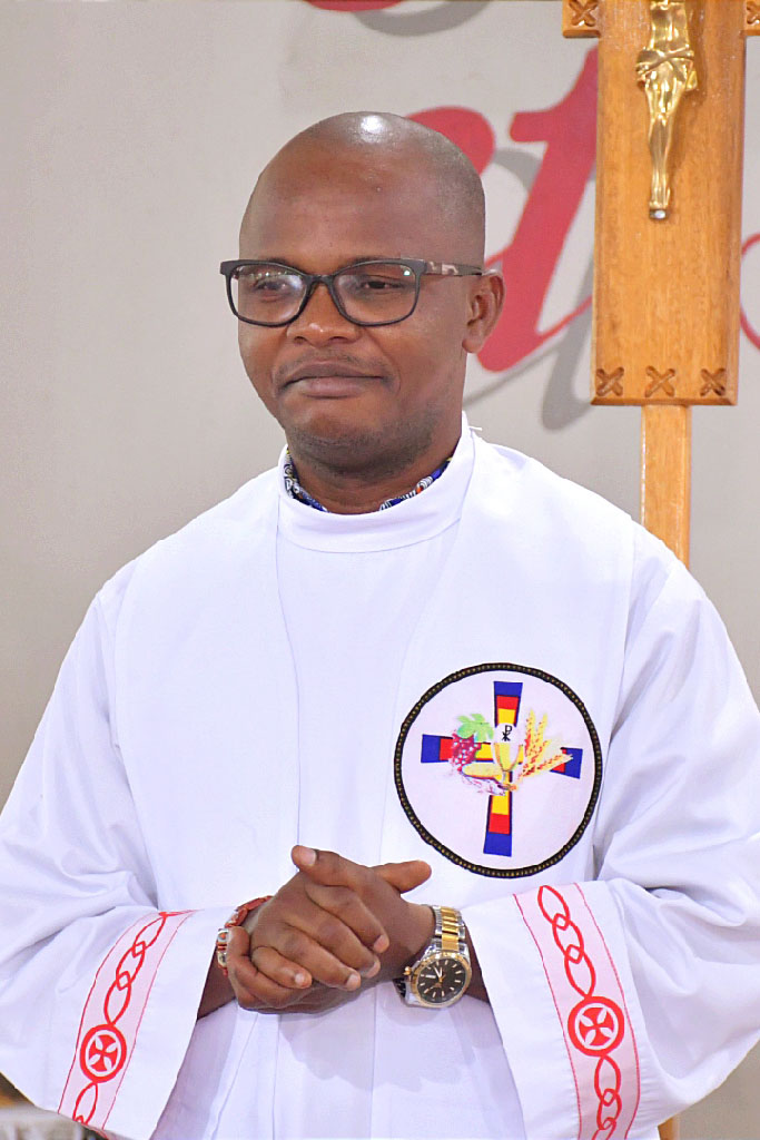 Père Vicaire Dominical